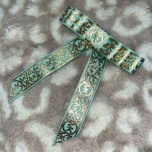 Pretty Little Blue Hair Bow